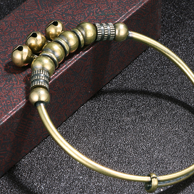 ✨ TIJDELIJKE AANBIEDING: 50 % KORTING! ✨ Verstelbare armband met belletjes – vintage messing, kralen, rinkelend geluid, licht van gewicht 💫