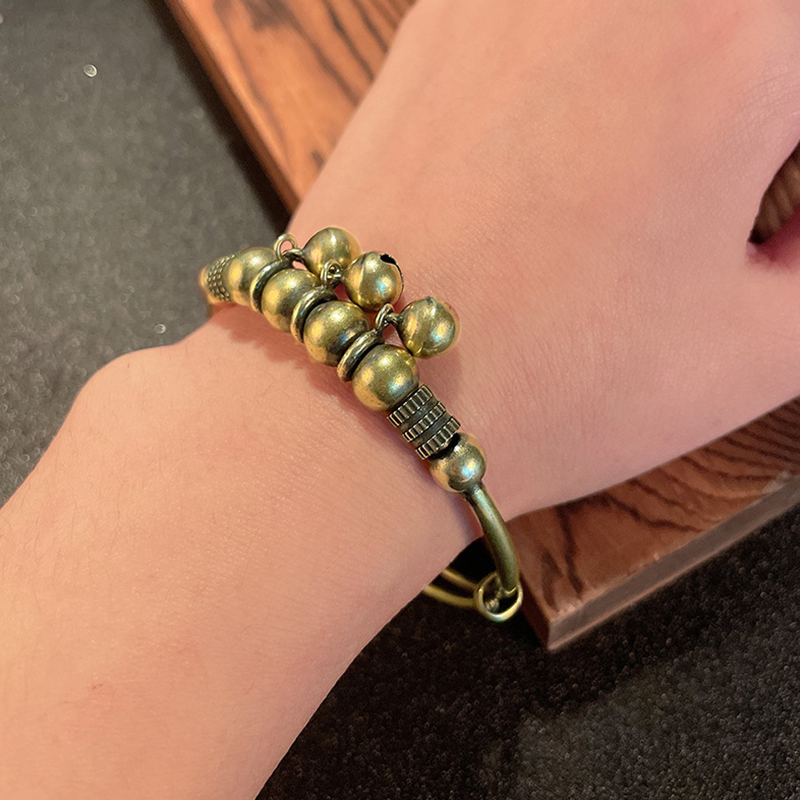 ✨ TIJDELIJKE AANBIEDING: 50 % KORTING! ✨ Verstelbare armband met belletjes – vintage messing, kralen, rinkelend geluid, licht van gewicht 💫